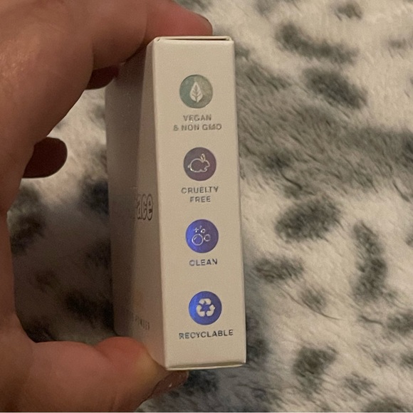 TYS Beauty Setting Powder - Picture 4 of 8